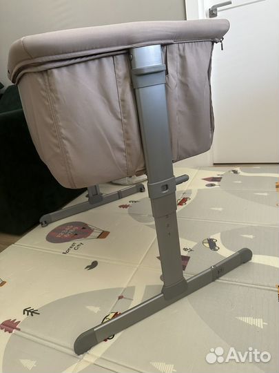 Приставная кроватка chicco next2me