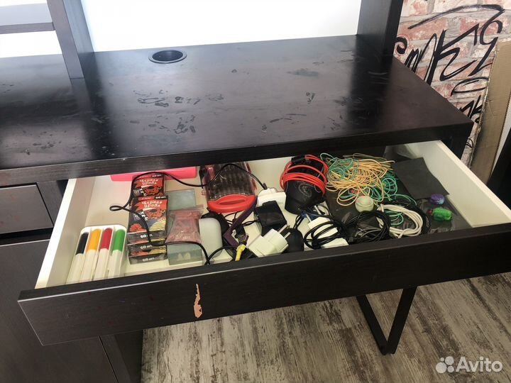 Письменный стол IKEA