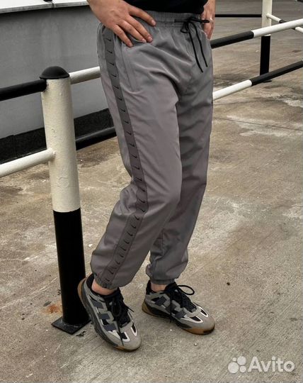 Спортивные штаны