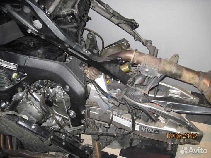 Продам по запчастям мотоцикл Honda cbr 1000 rr