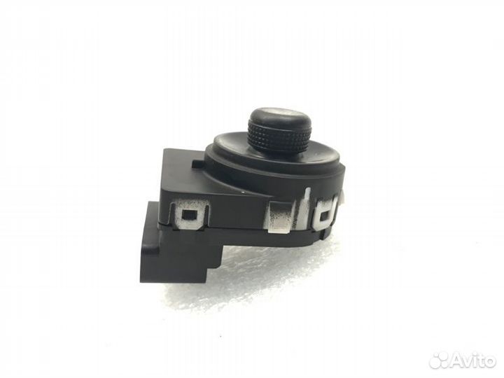 Блок управления зеркалами Chevrolet Cruze седан