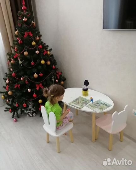 Детский стол и стул