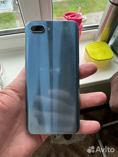 HONOR 10, 4/64 ГБ
