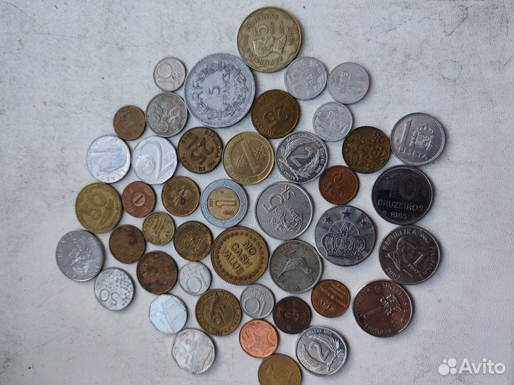 Иностранные монеты по 20 р