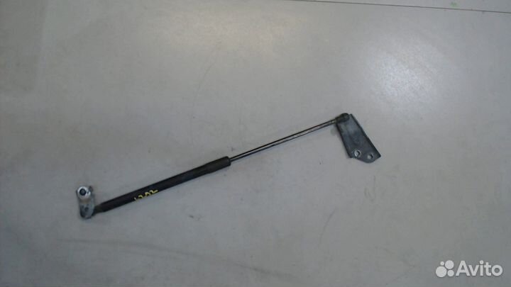 Амортизатор капота Lexus GS, 2013