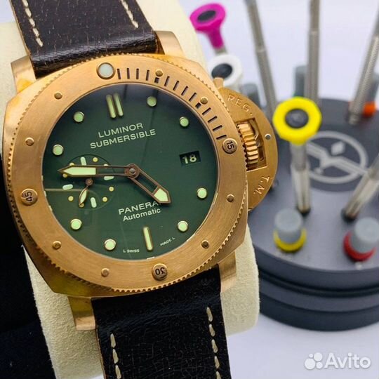 Panerai Luminor Submersible