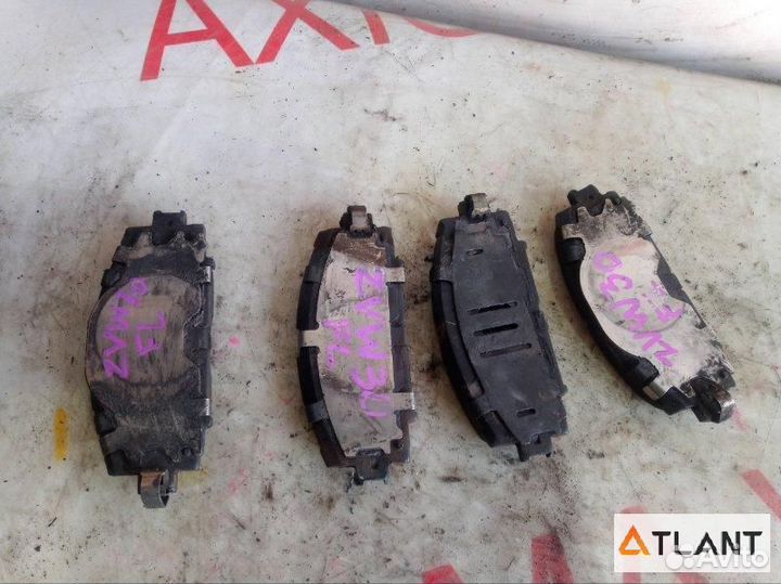 Тормозные колодки передний toyota prius