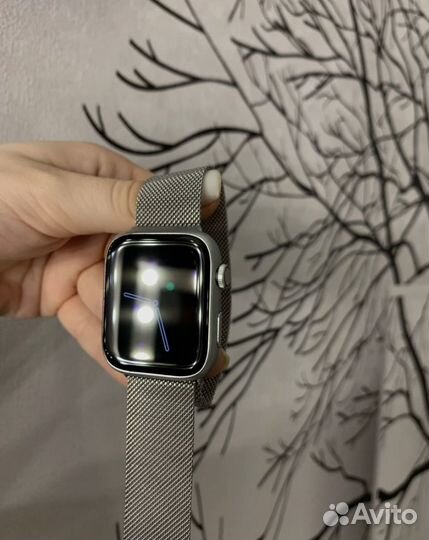Apple watch series 8
