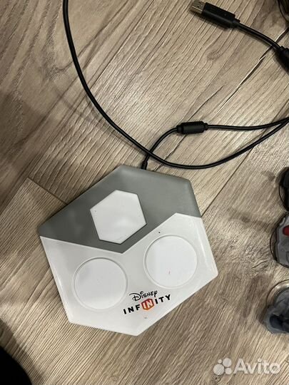 Фигурки и портал Disney Infinity 2.0