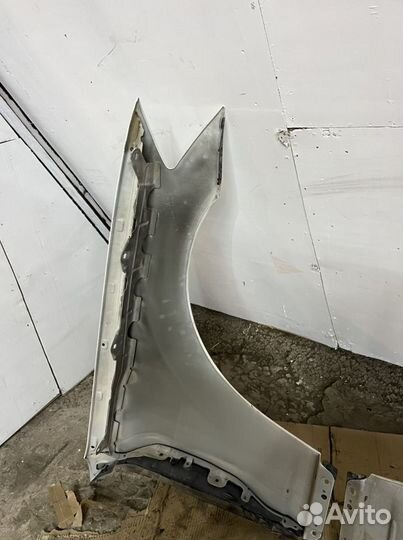 Крыло для Мерседес 221