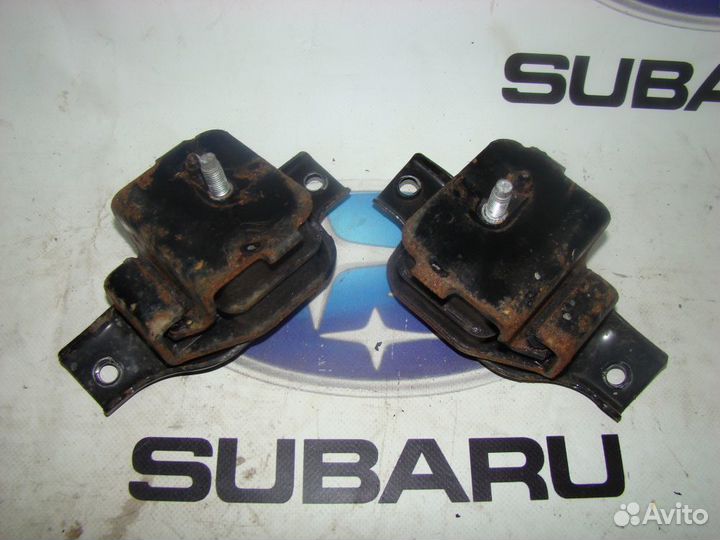 Подушка двс LH SF5 1999г. (двс и навесное оборудов