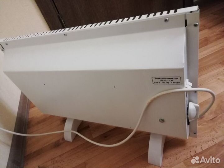 Обогреватель, конвектор 1 квт