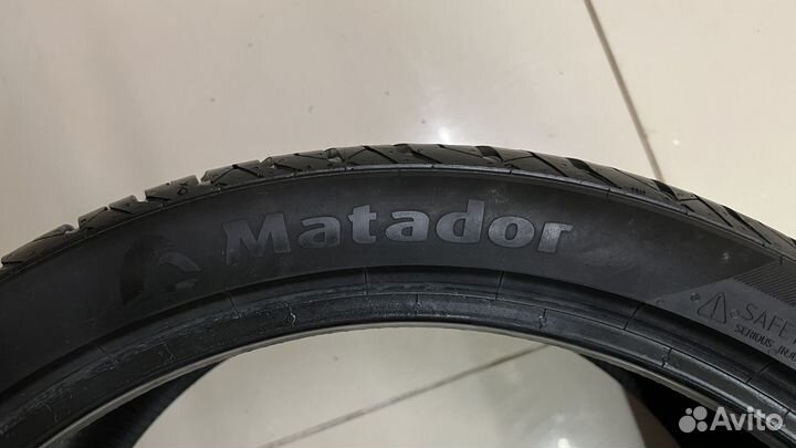 Matador MP 47 Hectorra 3 255/35 R20 97Y