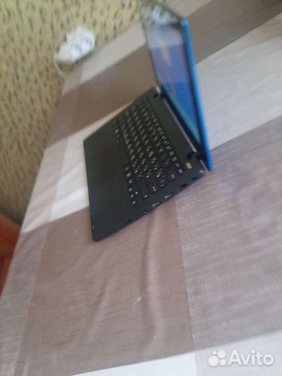 Ноутбук Asus x200l