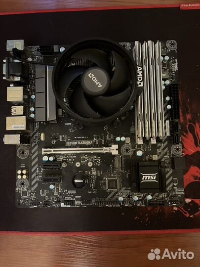 Материнская плата с процессором и памятью