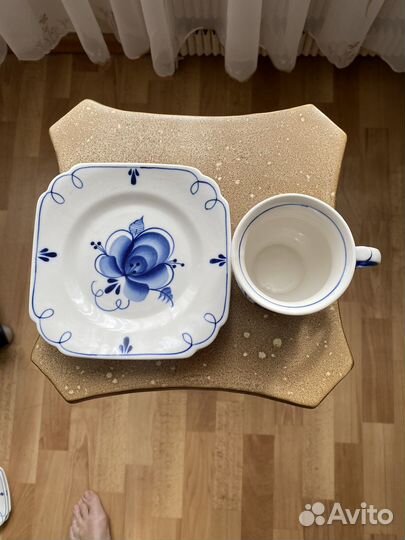 Чайные чашки с блюдцами гжель