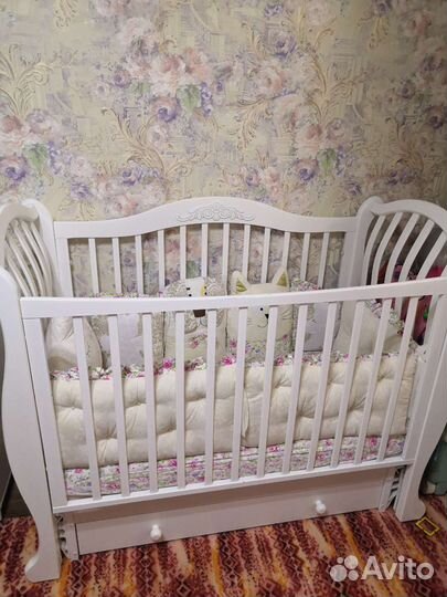 Комплект подушек в кроватку