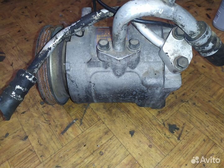 Компрессор кондиционера nissan NJY31 CA20P