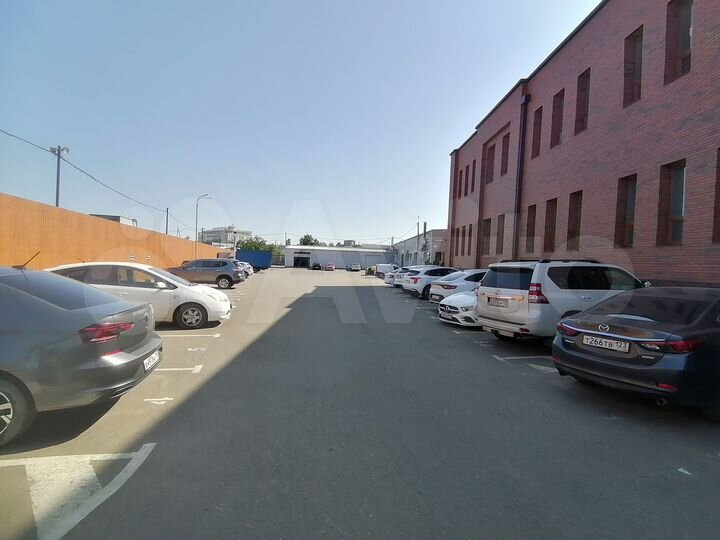 Офис на 1-м этаже с ремонтом и кабинетами, 250 м2