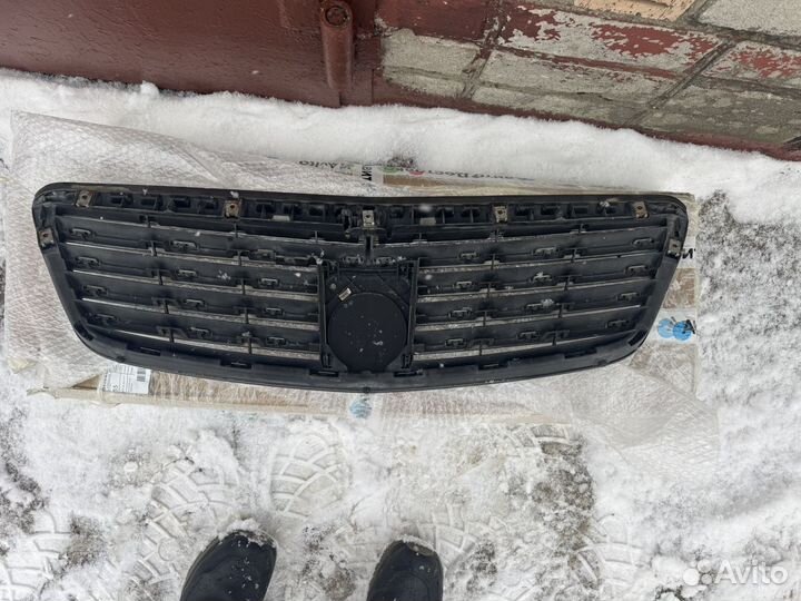 Mercedes w221 решетка радиатора черная оригинал