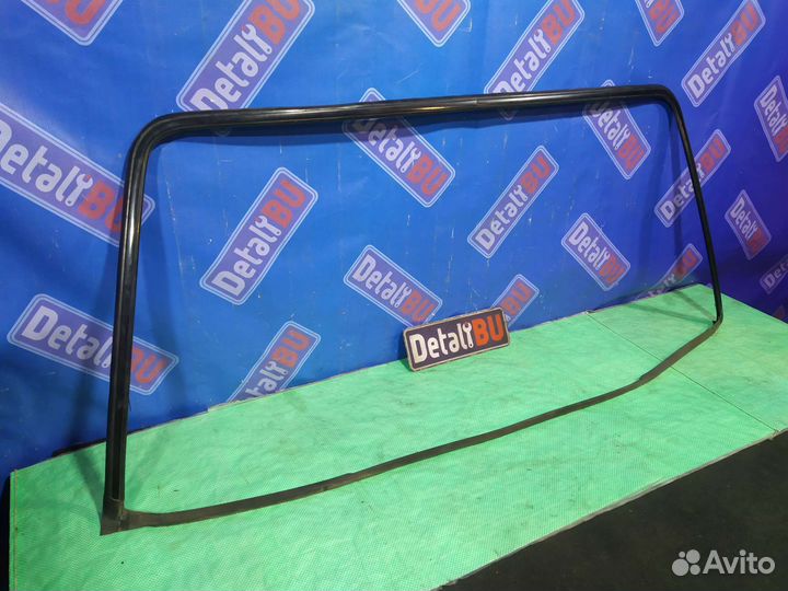 Уплотнитель стекла молдинг Jaguar XJ XJR X300 X308