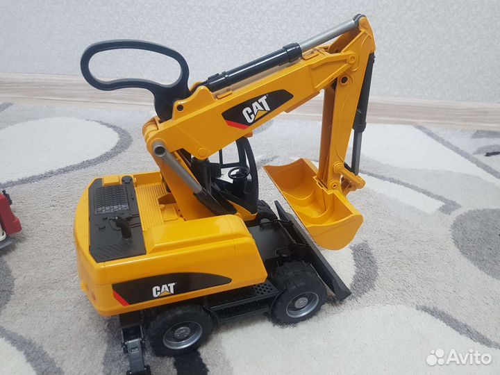 Машинки bruder