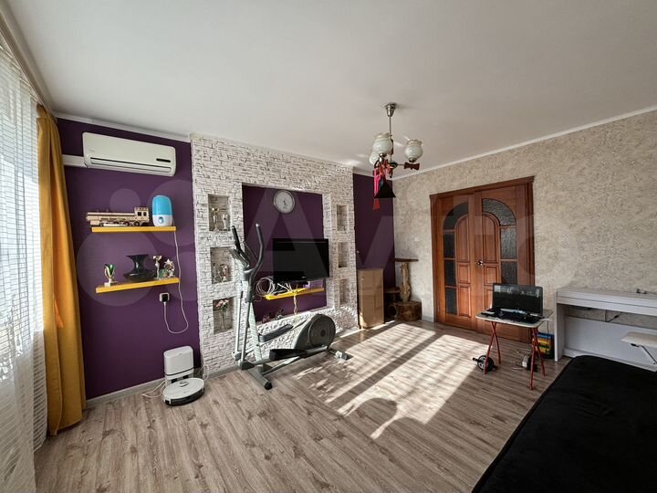 3-к. квартира, 64,7 м², 1/10 эт.