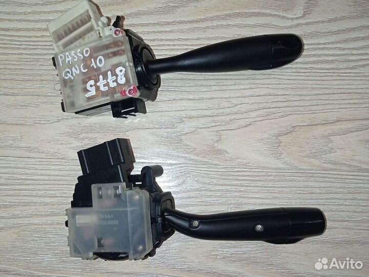 Подрулевой переключатель toyota