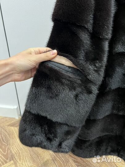 Шуба норковая 42 как новая