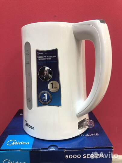 Чайник электрический Midea MK-8090
