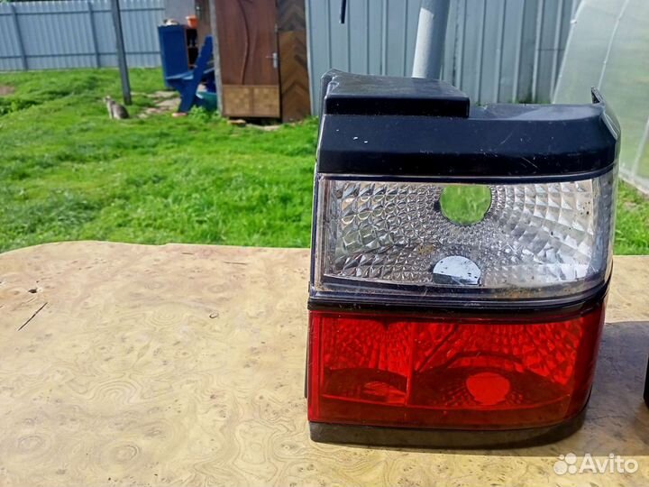 Задние фары правые