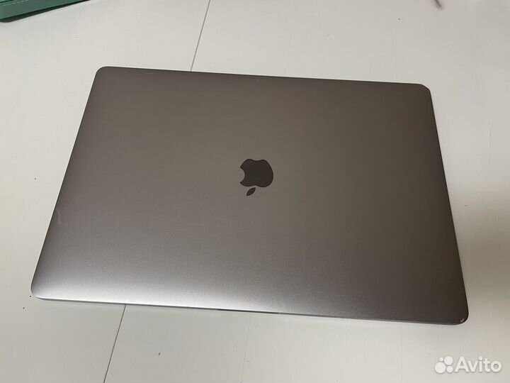 MacBook Pro 15 (2016), Intel i7 2,7 GHz, 16Gb, 1TB