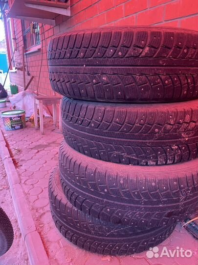 Gislaved Nord Frost 5 225/65 R17