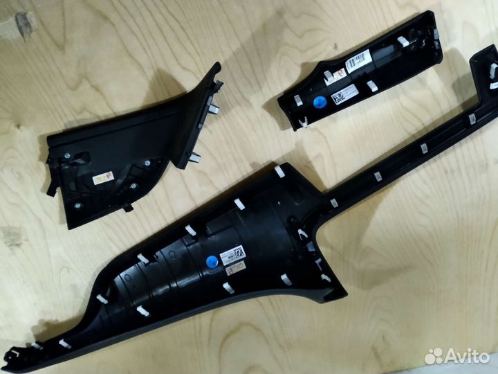 Накладка торпеды Genesis G 70 hyundai