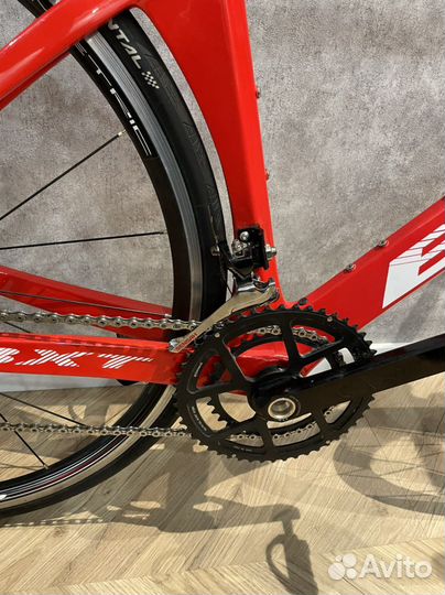 Шоссейный карбоновый велосипед