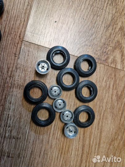 Miniclassic, Vector-Models 1:43. Резина модели зис