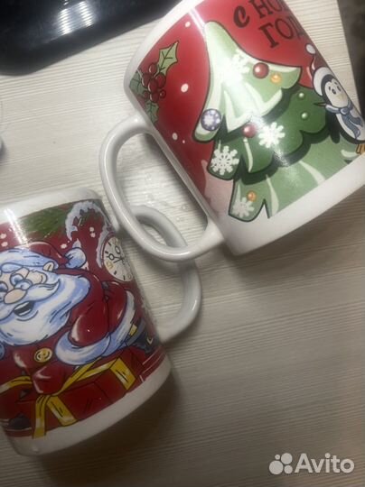 2 Кружки новогодние б/у