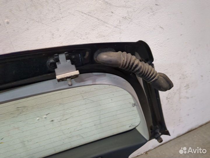 Ручка крышки багажника Volkswagen Polo, 2003