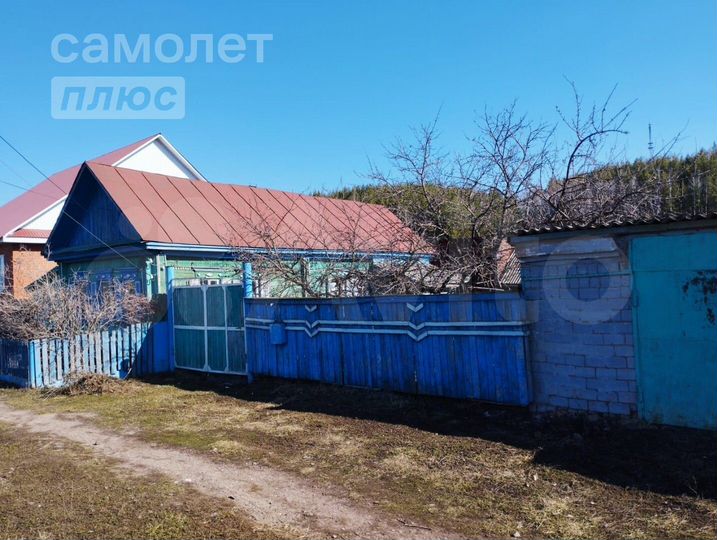Дом 57 м² на участке 1,1 сот.