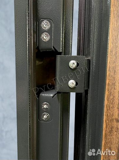 Входная металлическая дверь с терморазрывом