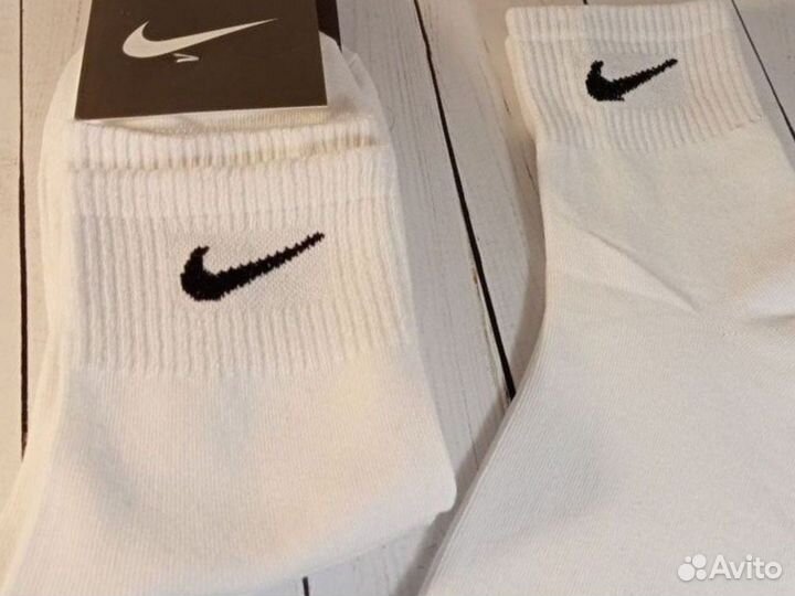 Высокие носки nike белые