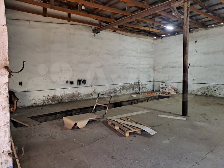 Гараж, > 30 м²