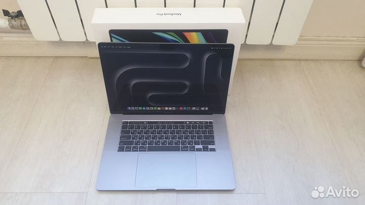 Macbook Pro 16 2019 i7/32Gb/512Gb/5300M#114 циклов