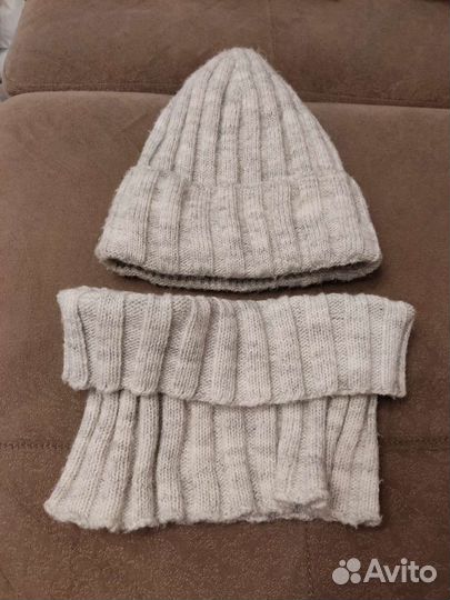 Комплект шапка и снуд женский