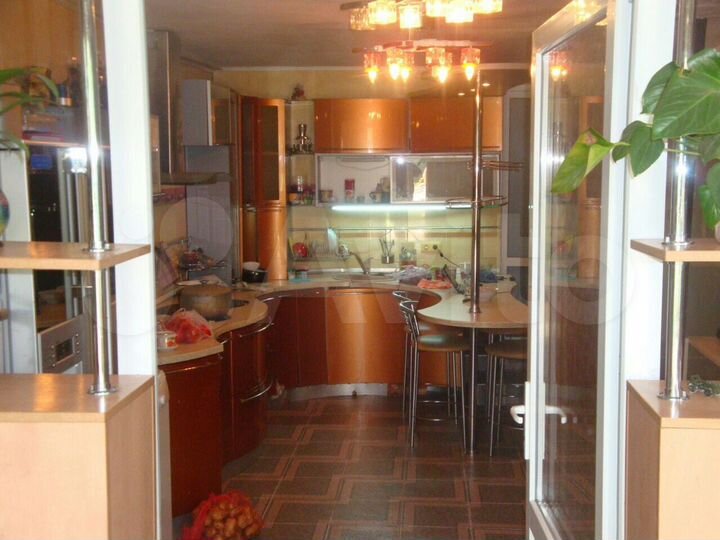 Дом 210 м² на участке 3 сот.