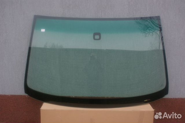 Стекло лобовое VW touareg 2010
