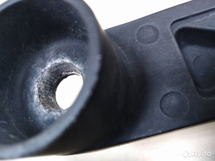 Поводок стеклоочистителя передний левый Hyundai El