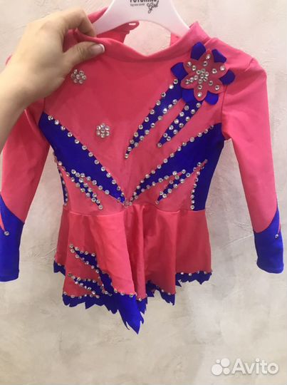 Костюм для художественной гимнастики или фигурного