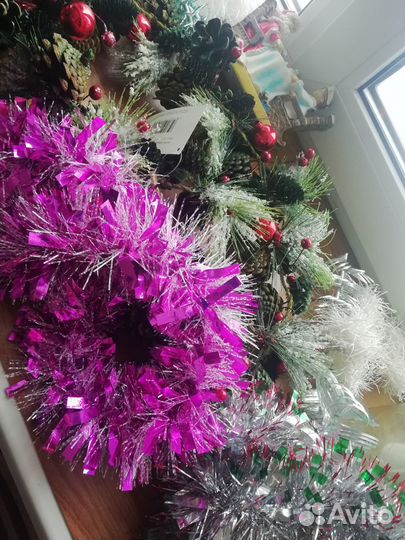 Мишура новогодняя и елочка