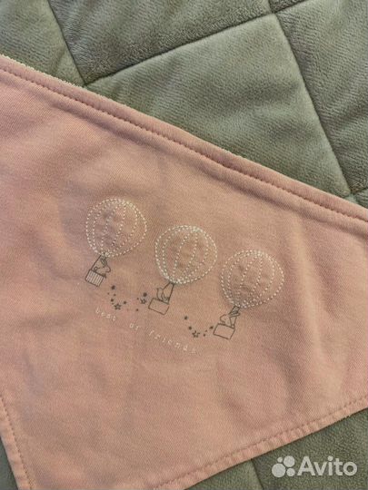 Нагрудник слюнявчик mothercare +пинетки для новоро